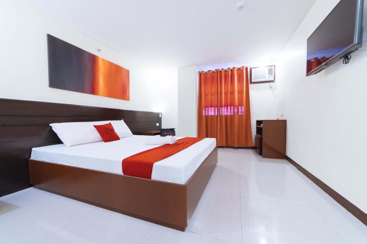 Reddoorz Near Victoria Mall Davao Екстер'єр фото